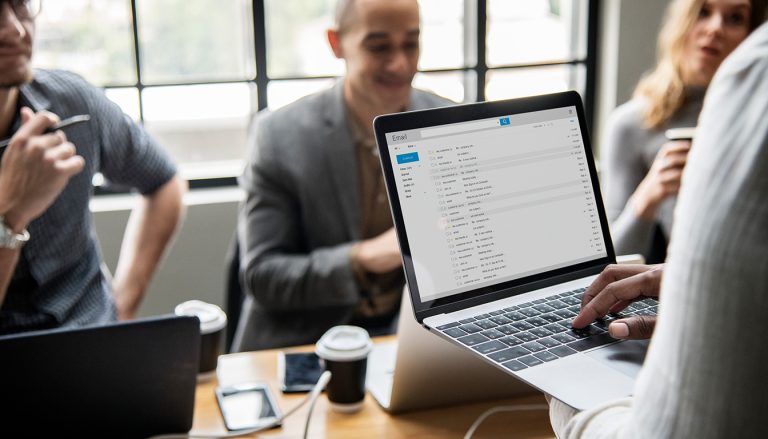 découvrez comment vous connecter rapidement à ovh roundcube webmail et accéder facilement à vos emails grâce à notre guide pratique étape par étape.