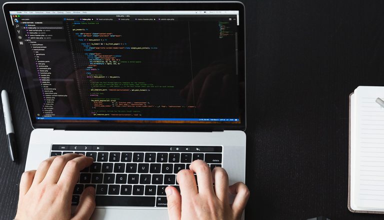 découvrez comment utiliser la commande tail -f sous linux pour suivre en temps réel les modifications d'un fichier. guide pratique et astuces pour une surveillance efficace.