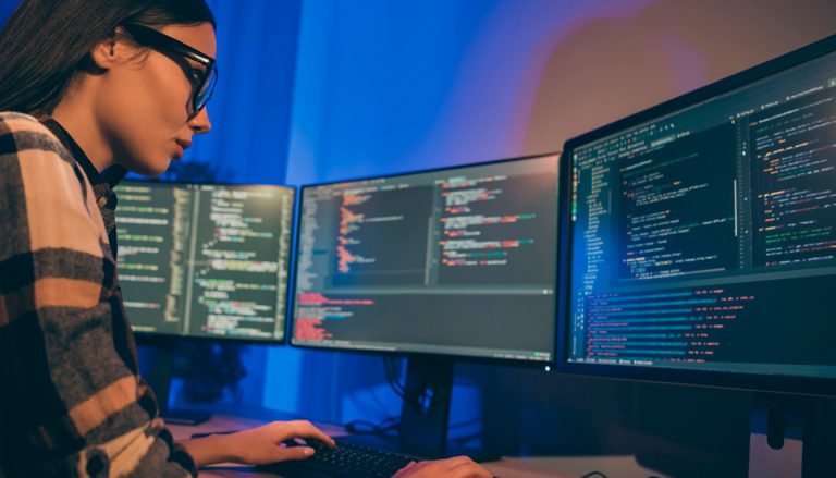 découvrez comment utiliser la commande cut sous linux pour extraire facilement des champs spécifiques à partir de lignes de texte en utilisant des délimiteurs personnalisés.