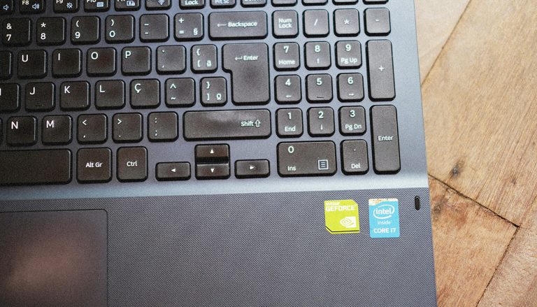 découvrez les causes possibles et les solutions efficaces pour résoudre le problème du disque dur interne non détecté sous windows 10 et retrouver un accès rapide à vos données.