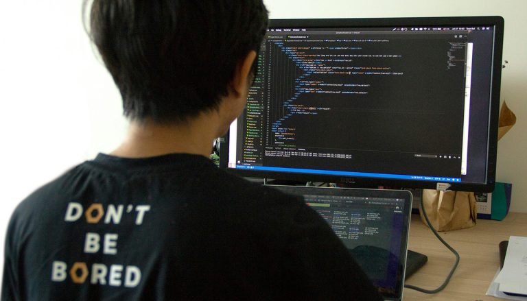 découvrez comment utiliser la commande useradd sous linux avec ce guide complet : mode d'emploi, options disponibles et exemples pratiques pour créer et gérer facilement des utilisateurs.