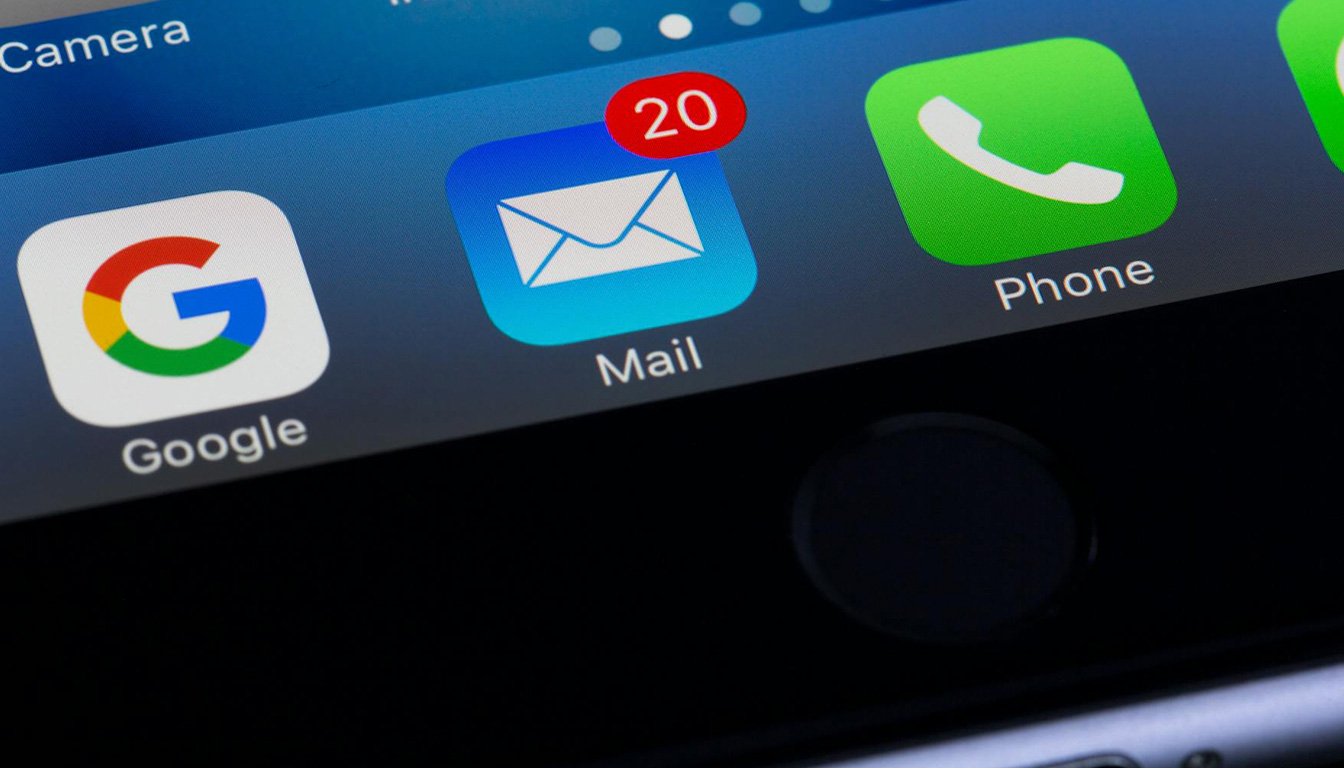 CC vs CCI : maîtrisez l'art de la copie cachée dans vos mails