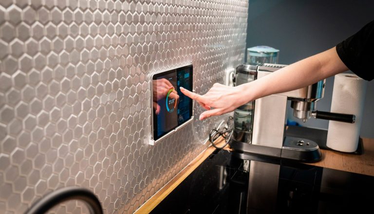 Niko Home Control avis, câblage — panneau de contrôle maison intelligente