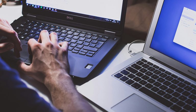 Découvrez pourquoi l'audit cybersécurité devient incontournable pour les PME et comment il répond aux attentes croissantes de vos clients en matière de protection des données.