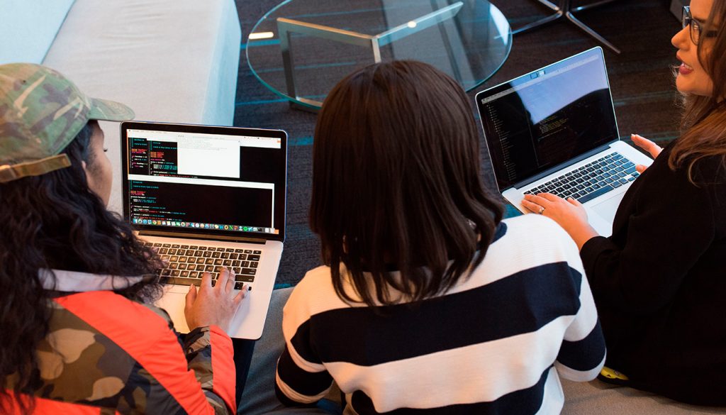 Découvrez les salaires moyens d'un ingénieur DevOps en fonction de l'expérience, du secteur et de la localisation. Guide complet pour comprendre la rémunération dans ce métier en pleine croissance.